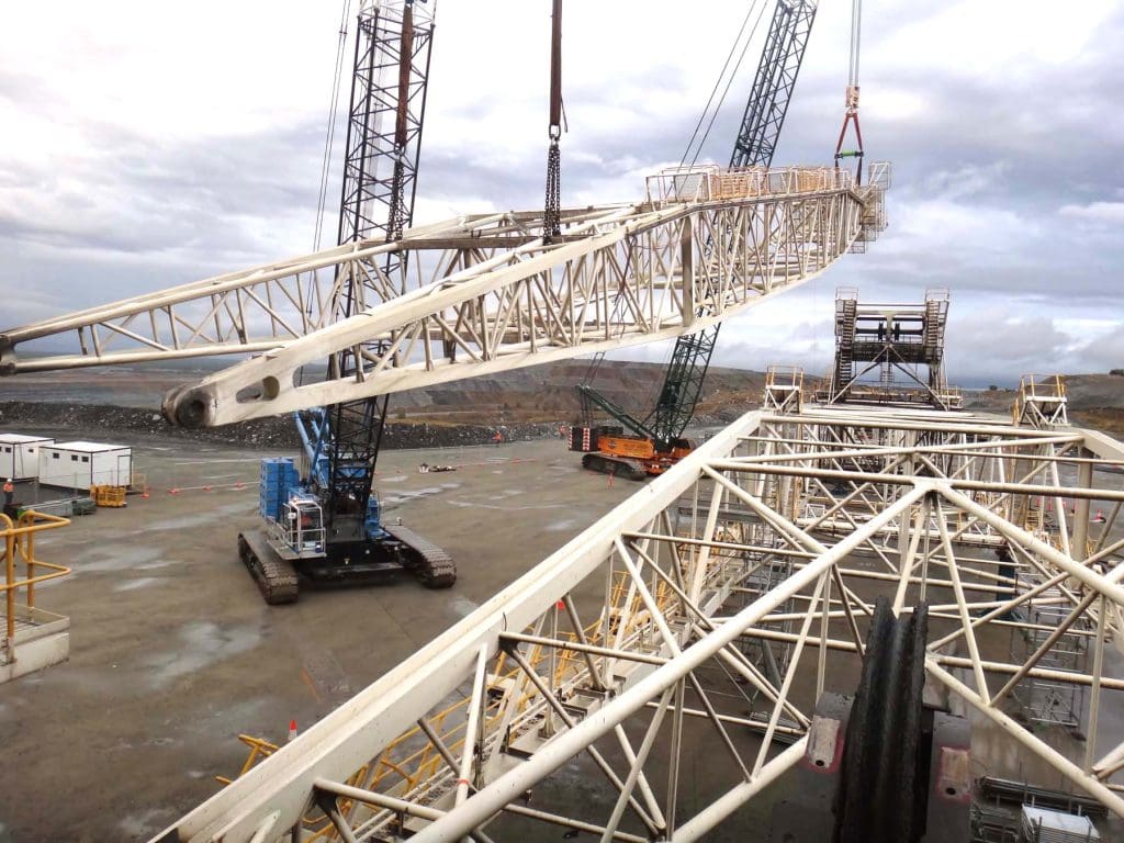 Hail Creek Mast Lift