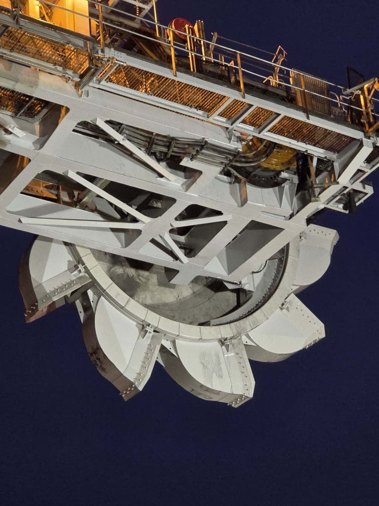 Bucketwheel dark sky